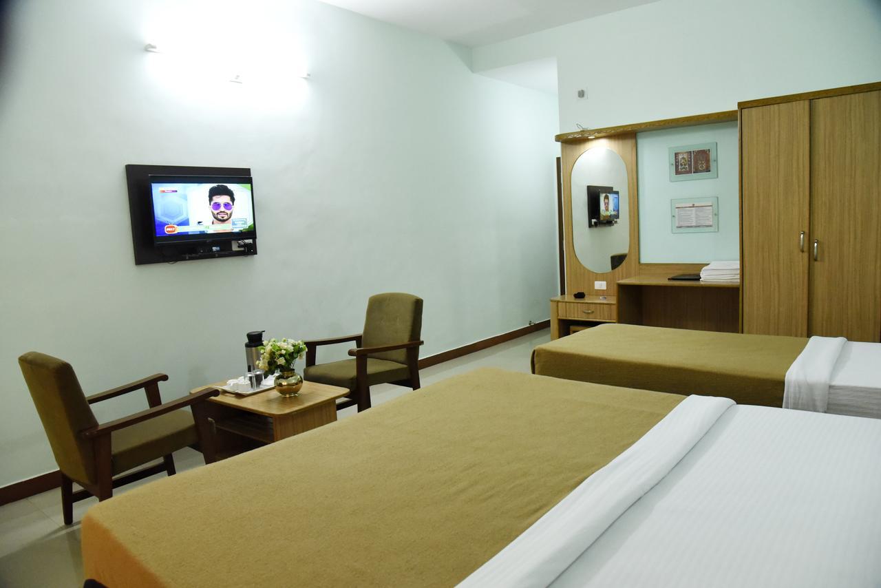 Slr Residency Subrahmanya Exterior photo