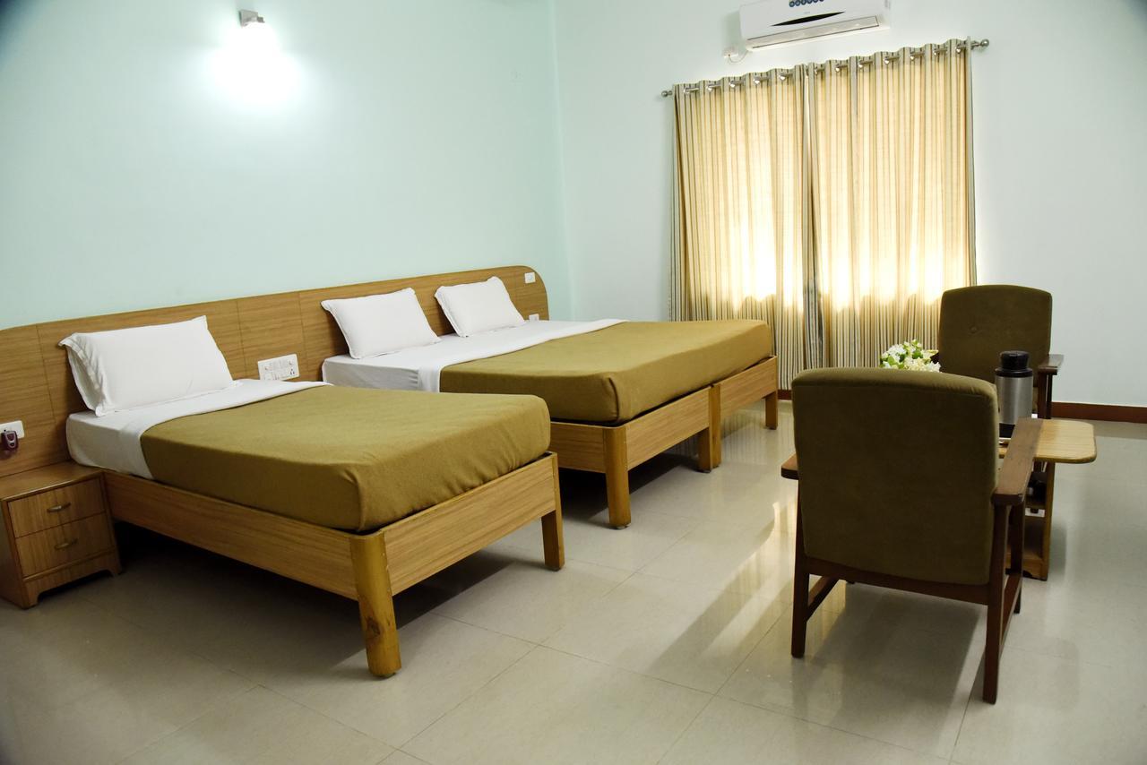 Slr Residency Subrahmanya Exterior photo