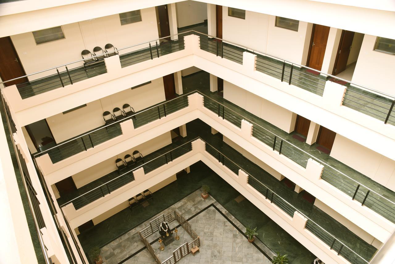 Slr Residency Subrahmanya Exterior photo