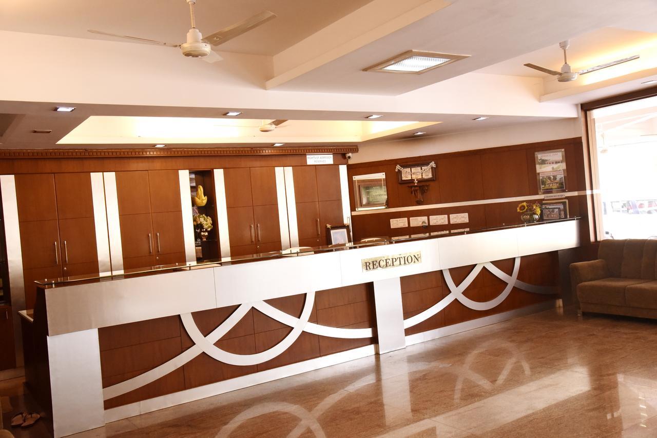 Slr Residency Subrahmanya Exterior photo